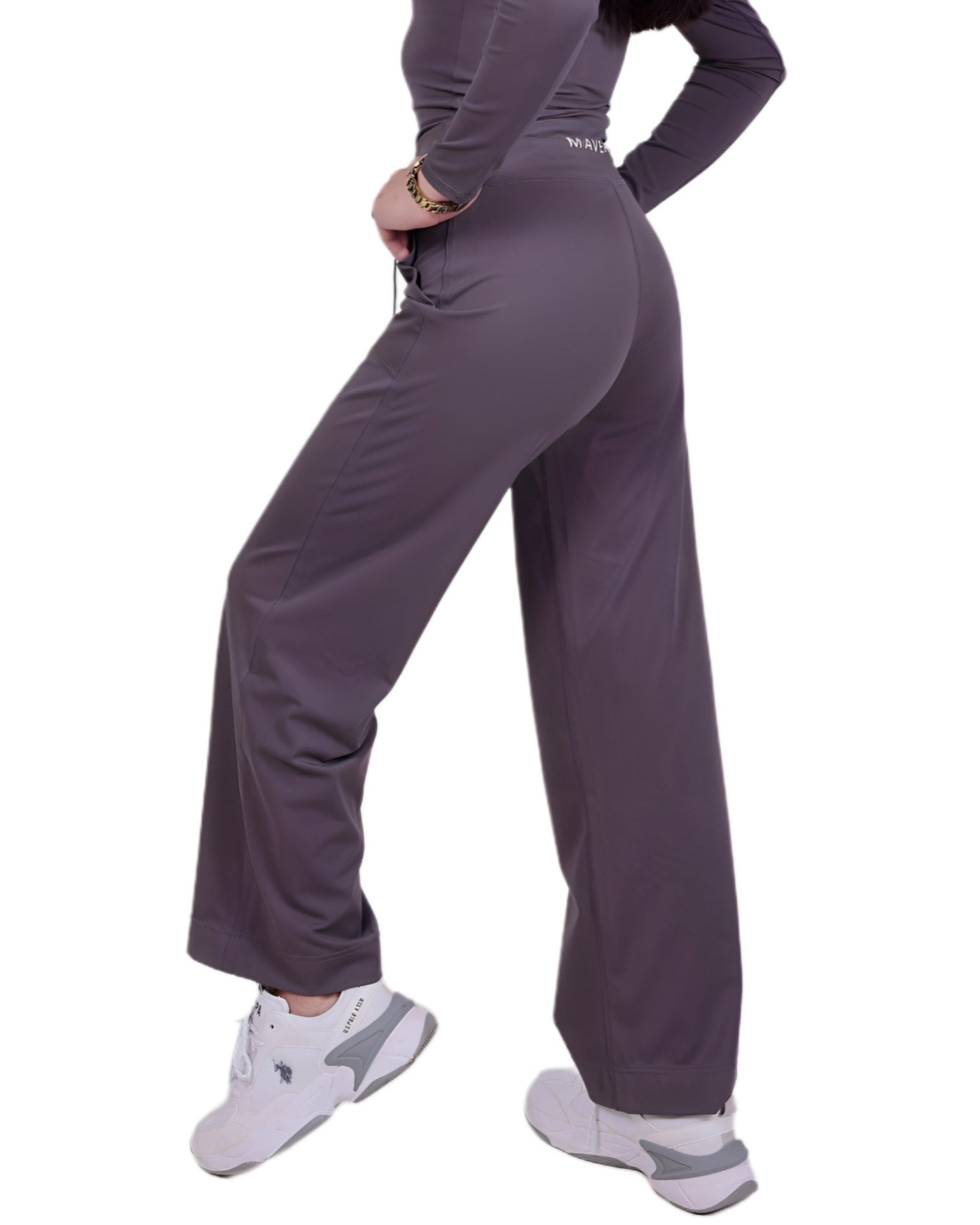 Flow Soul Freizeithose - Gray - Leicht, nachhaltig, ideal für Yoga & Sport & Alltag