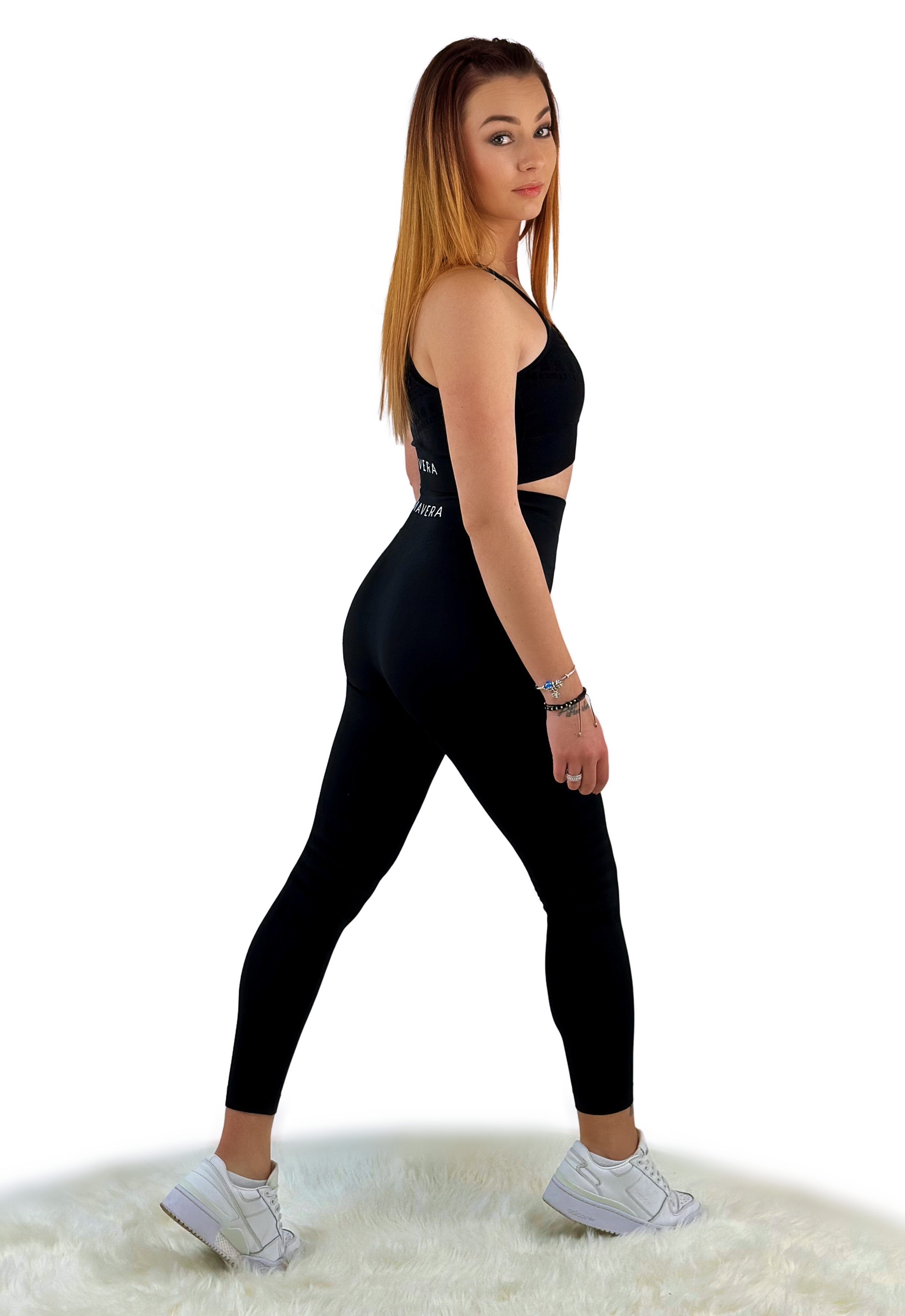 Vice  Crop Top - Black - Nahtloser Shape, Performance, Yoga & Luxus.