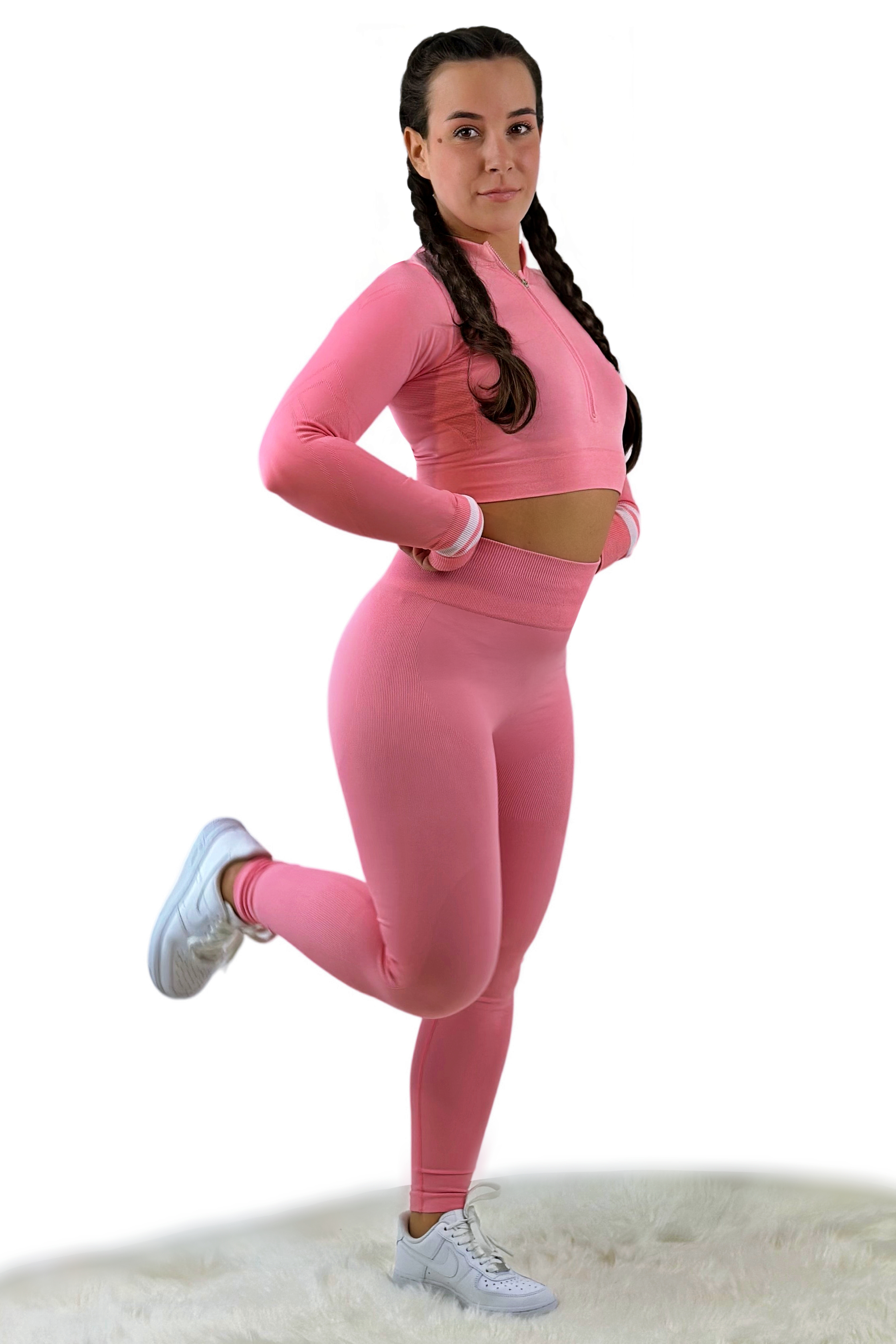 Smash Stripe Seamless Activewear Top – Light Pink | Sculpting for Yoga, Gym &amp; Everyday Wear