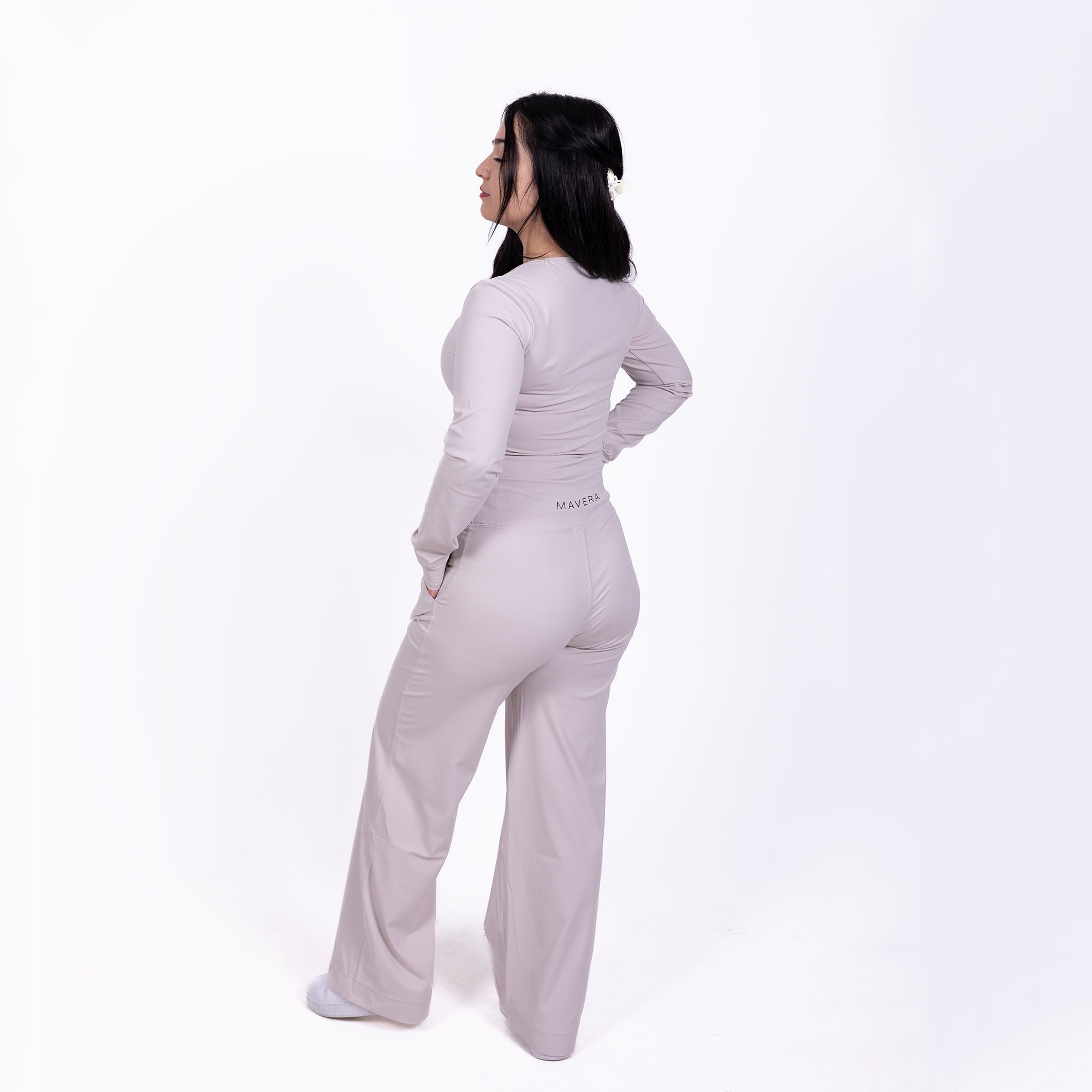 Flow Soul Activewear Top & Pants – Beige | Breathable, Sustainable & Luxe Fit for Yoga & Athleisure