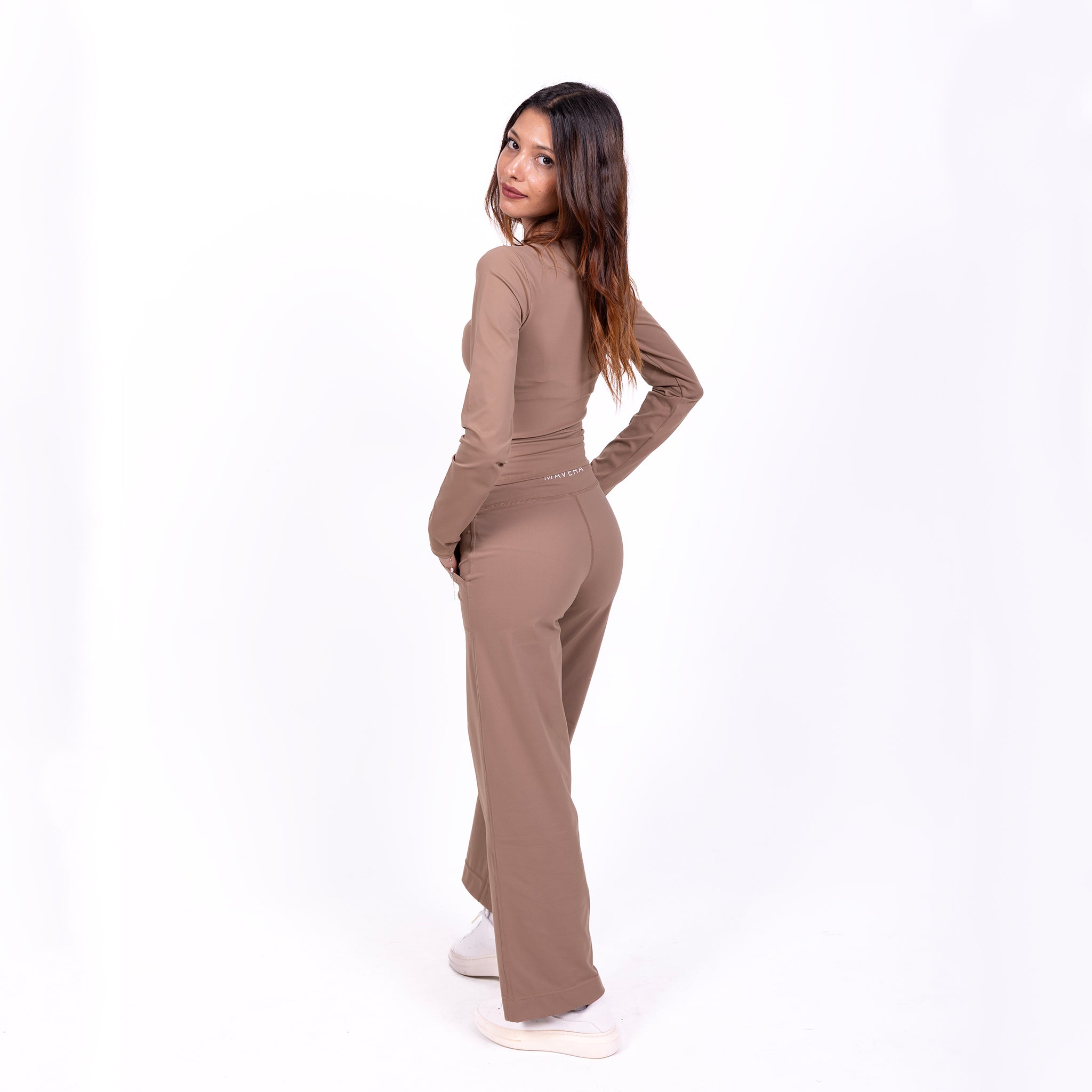 Flow Soul Activewear Top & Pants – Brown | Seamless, Sustainable & Sculpting Comfort for Yoga & Fitness