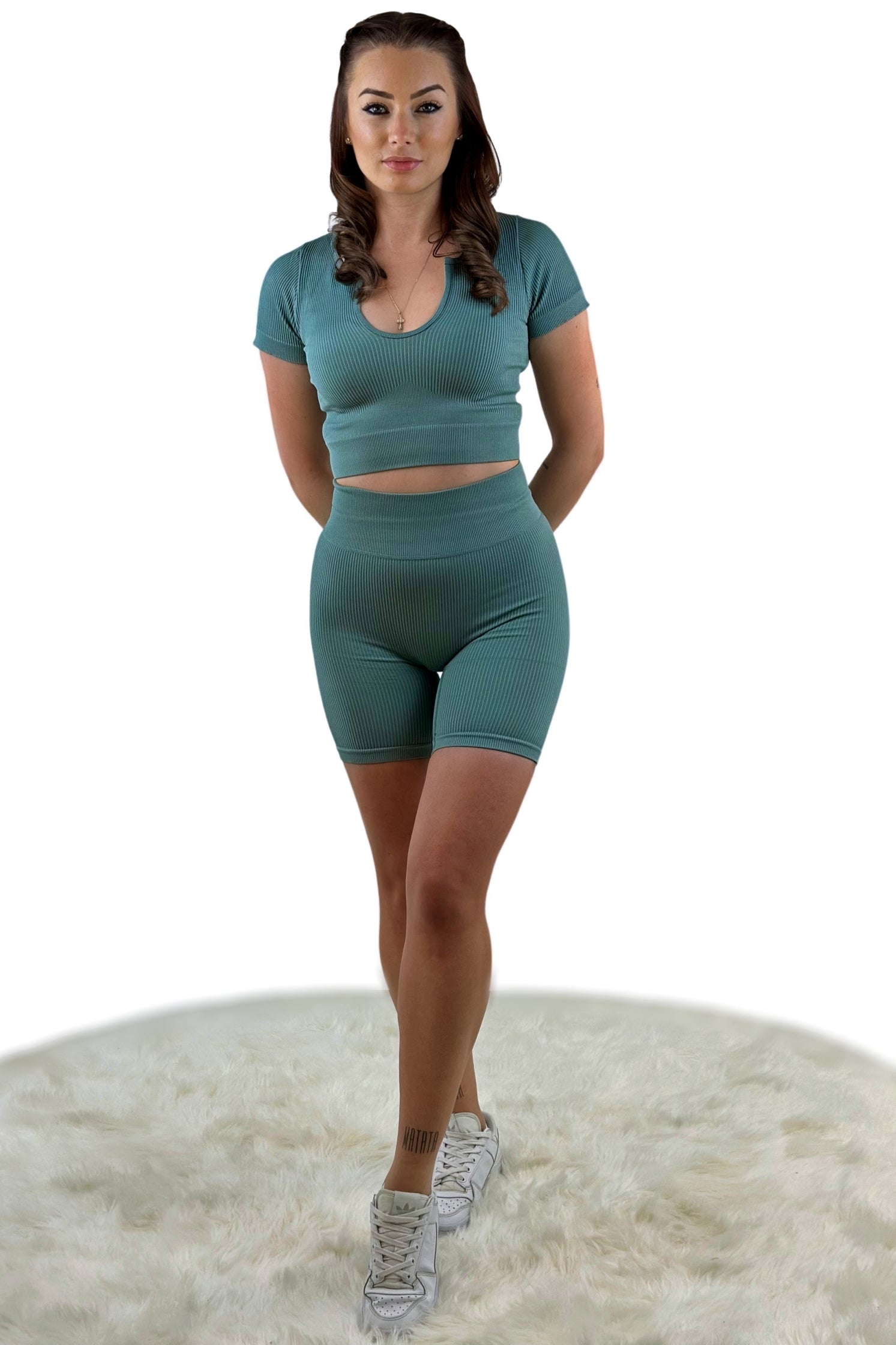 Stamina Short - Blue Gray - “Nahtlos & formend – für starke, bewusste Bewegungen.”