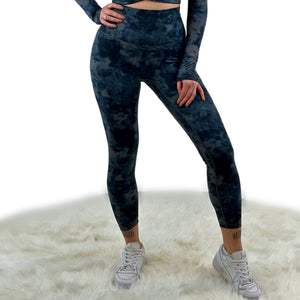 Doris Tie-Dye Legging – Dark Gray | Seamless performance leggings with an artistic edge