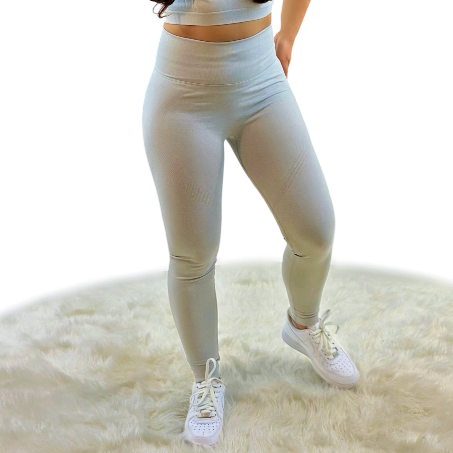 Borealis Skinny Slim Legging – Light Gray | Breathable, Lightweight &amp; Four-Way Stretch Activewear for Yoga &amp; Fitness